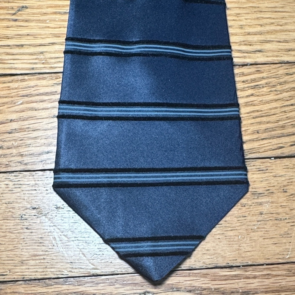 Giorgio Armani Silk Tie Classic Black Striped Men's